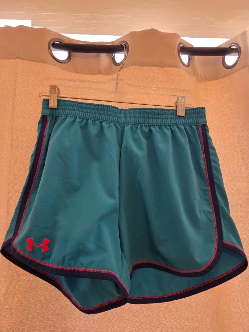 NWT Under Armour: Women's Fly By 2.0 running shorts in Teal, medium - Picture 2 of 7